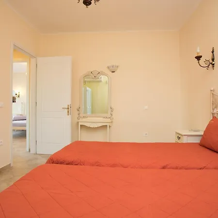 Athina Villa