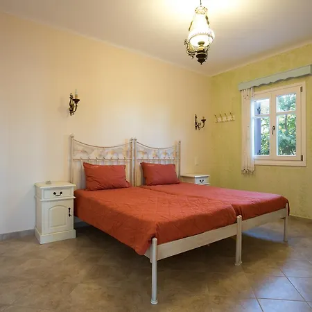 Athina * Ambrámi