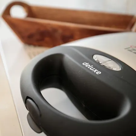 Willa Athina Ambrami