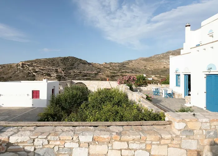 Athina Villa Ambrami